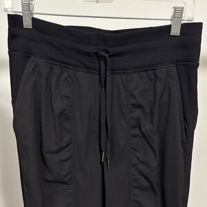 EUC: lululemon athletica Black Joggers with Drawstring